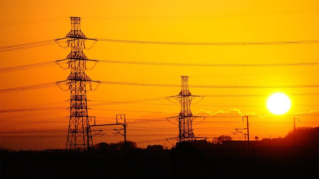 東京都に電柱がなくなる日・・子供達がのびのび学べる時代へ 東京都に電柱がなくなる日・・子供達がのびのび学べる時代へ